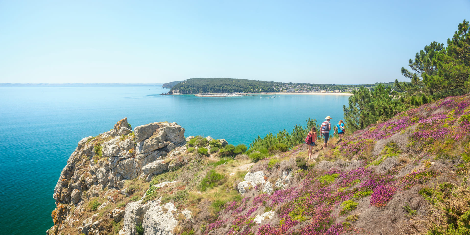 randonnees et parcours cyclistes dans la baie de crozon